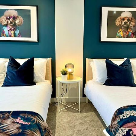 Bournemouth Getaway: 3Br Apartment Near Beach 외부 사진