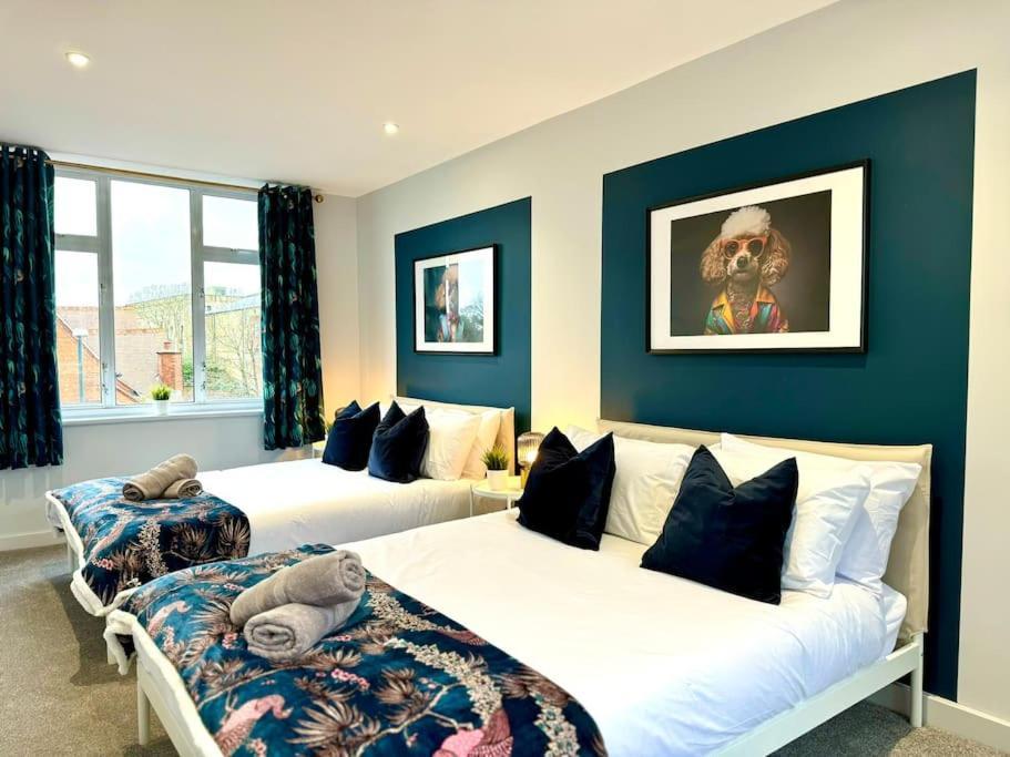 Bournemouth Getaway: 3Br Apartment Near Beach 외부 사진